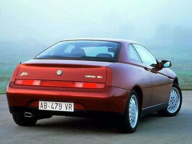 Alfa Romeo GTV 916 Coupe 1.8 MT (1998 2006)