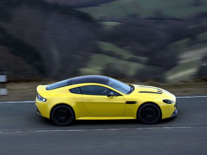 Aston Martin Vantage 3. generacja [druga zmiana stylizacji] V12 S coupe 2 drzwiowe. 5,9 V12 AT (2013 do chwili obecnej)