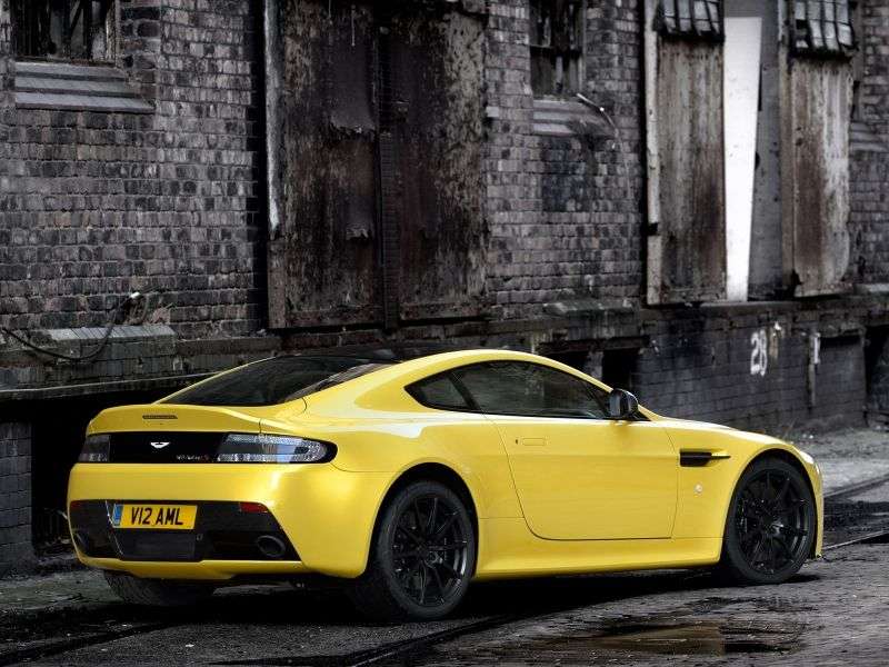 Aston Martin Vantage 3. generacja [druga zmiana stylizacji] V12 S coupe 2 drzwiowe. 5,9 V12 AT (2013 do chwili obecnej)