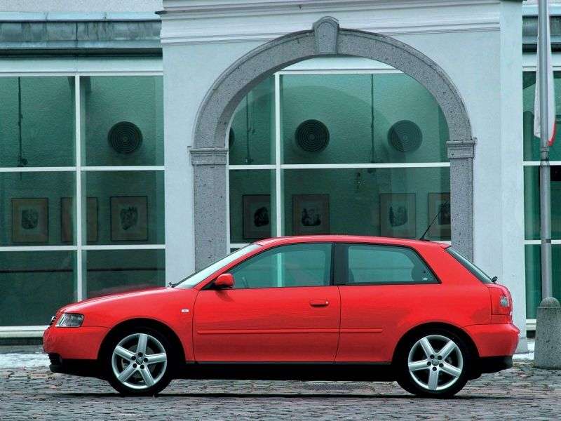 Audi A3 8L [restyling] 1.6 MT hatchback (2002–2003)