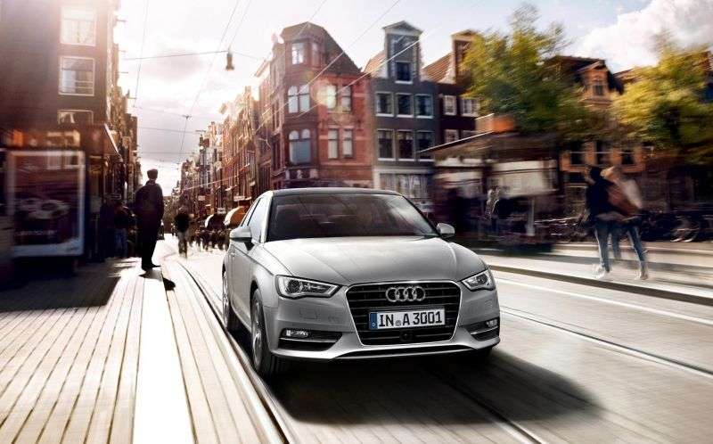 Audi A3 8VHatchback 1.4 TFSI S tronic Attraction (2012 – current century)