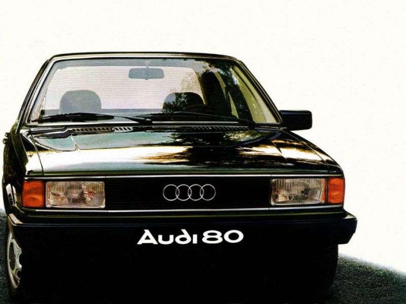 Audi 80 B2 4 drzwiowy sedan 1.6 GLE MT (1978 1980)