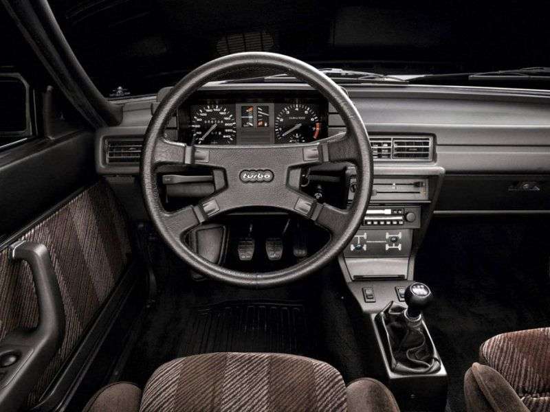 Audi Quattro 85 Coupe 2.2 20V MT (1989 1991)
