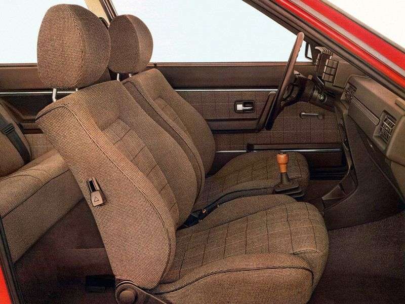 Audi Coupe 81.85 coupe 2.0 MT (1984 1988)
