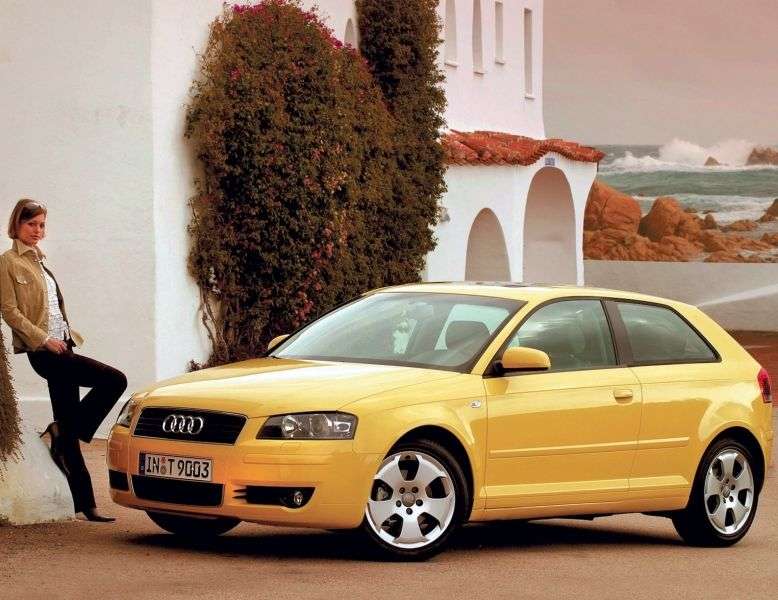 3 drzwiowe Audi A3 8P hatchback 1,6 mln ton (2003 2004)