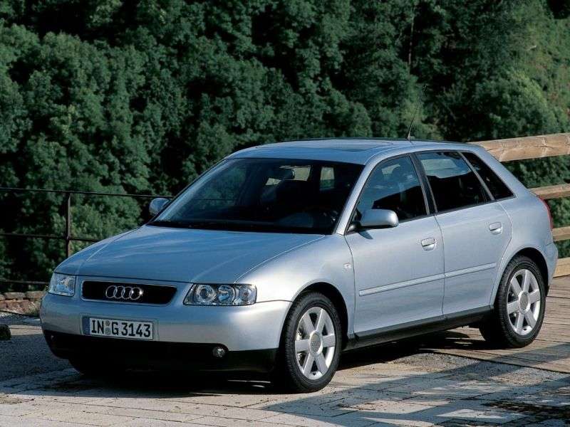 Audi A3 8L [zmiana stylizacji] hatchback 5 drzwiowy. 1,6 mln ton (2001 2002)