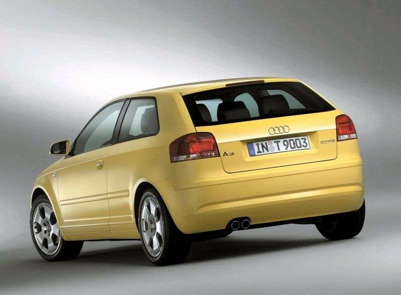 3 drzwiowe Audi A3 8P hatchback 3,2 MT Quattro (2004 2005)