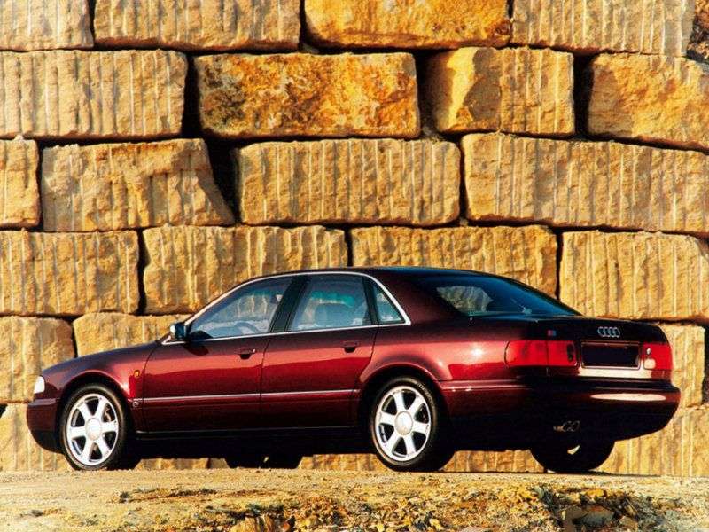 Audi S8 D2 sedan 4.2 quattro AT (1996 1999)