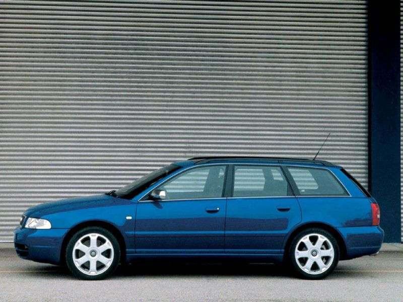 Audi S4 B5,8Duniversal 2.7 quattro MT (1997–1999)