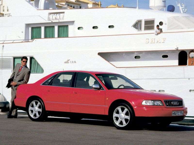 Audi S8 D2sedan 4.2 quattro MT (1999–2002)