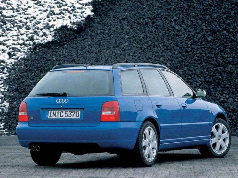 Audi S4 B5,8D kombi 2.7 T MT (1997 2001)