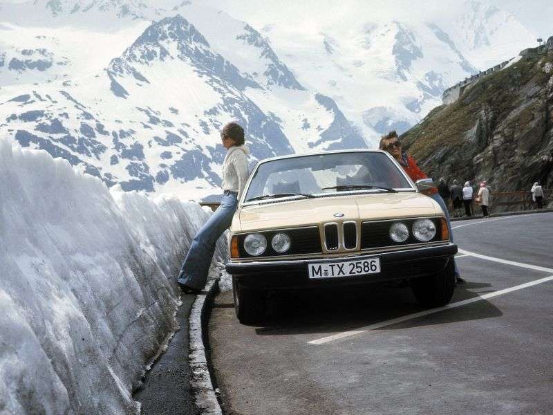 BMW 7 Series E23sedan 735i MT (1979–1980)