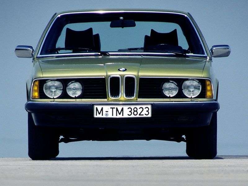 BMW 7 Series E23sedan 735i MT (1979–1980)