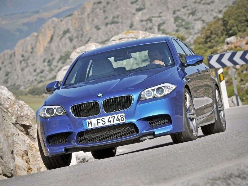 BMW serii M F10 / F11 5 sedan serii 4.4 AT Base (2011 obecnie)