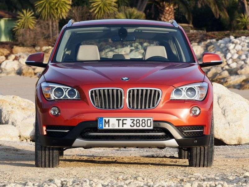 BMW X1 E84 [restyled] xDrive25d MT xLine crossover (2012 – current century)
