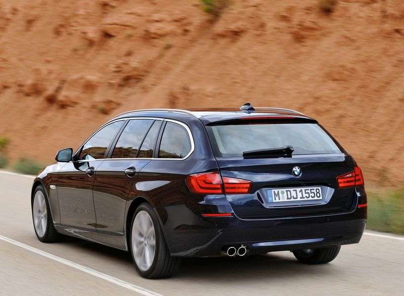 BMW serii 5 F10 / F11 Touring kombi 535i MT (2010 2011)