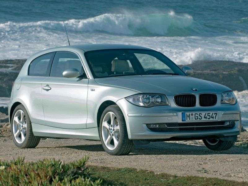 BMW 1 Series E81 / E82 / E87 / E88 [restyling] 3 bit hatchback 116i MT (2009–2012)