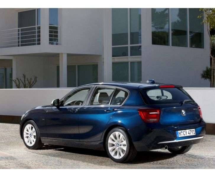 5 drzwiowy hatchback BMW serii 1 F20 / F21 120d MT Basic (2011 obecnie)
