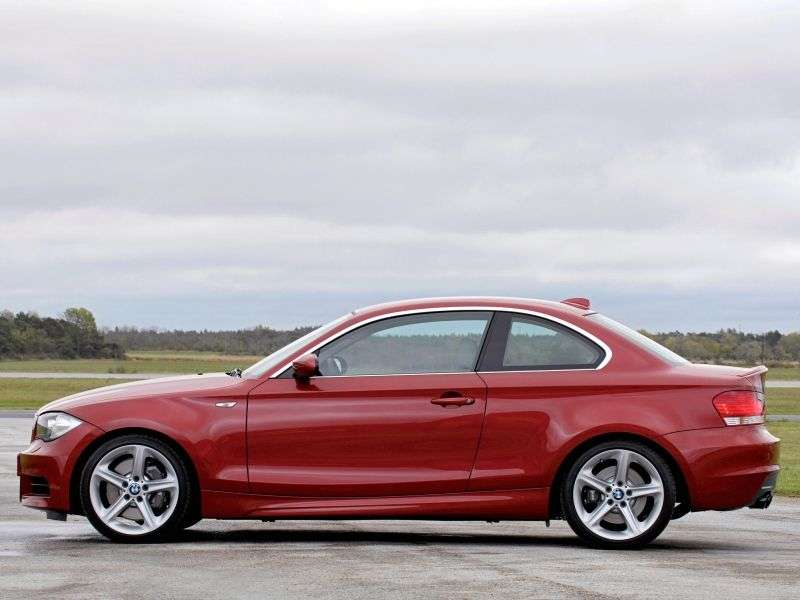 BMW 1 Series E81 / E82 / E87 / E88 [Restyling] Coupe 135i MT (2008–2010)