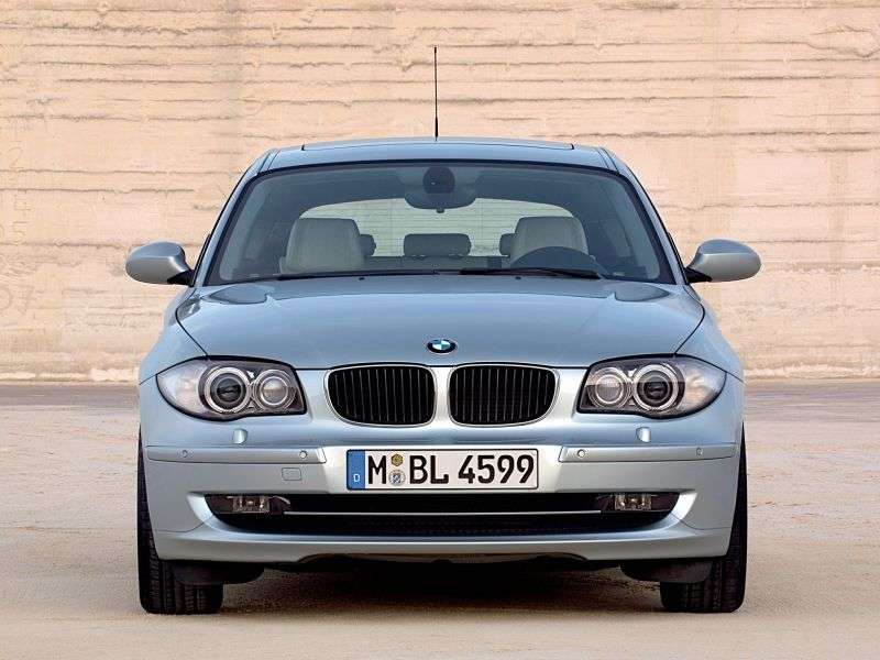 BMW 1 Series E81 / E82 / E87 / E88 [restyling] 3 bit hatchback 118i AT Basic (2007–2012)
