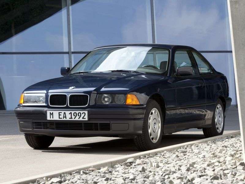 BMW Seria 3 E36 coupe 320i MT (1991 1992)