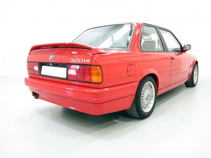 BMW 3 Series E30 [restyling] Sedan 318i MT (1987–1991)