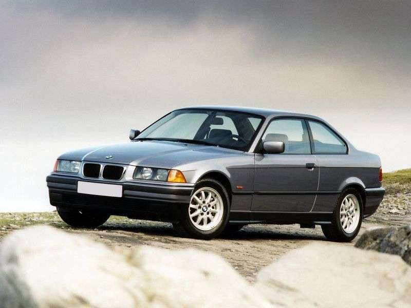 BMW Seria 3 E36 Coupe 320i MT (1992 1995)