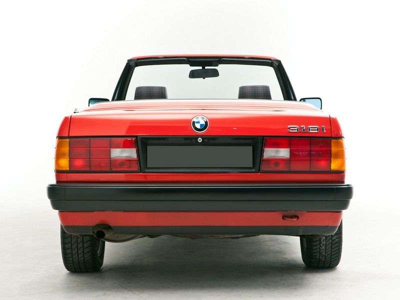 BMW 3 Series E30 [Restyling] 318i AT Convertible (1990–1993)