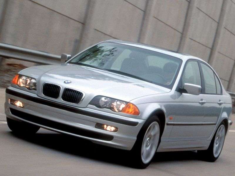 4 drzwiowy sedan BMW serii 3 E46 318i AT (1997–2001)