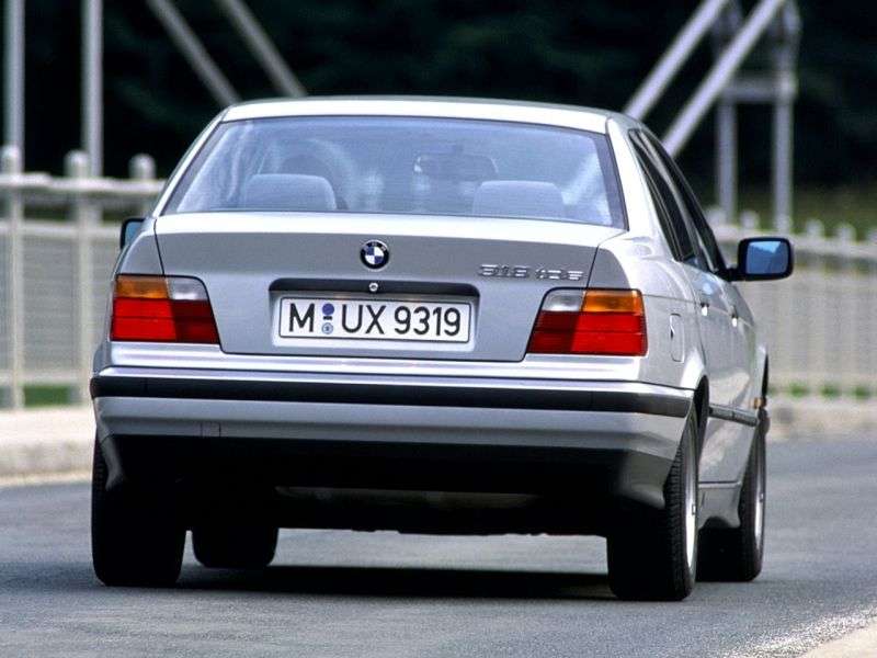 BMW 3 Series E36sedan 316i MT (1990–1991)