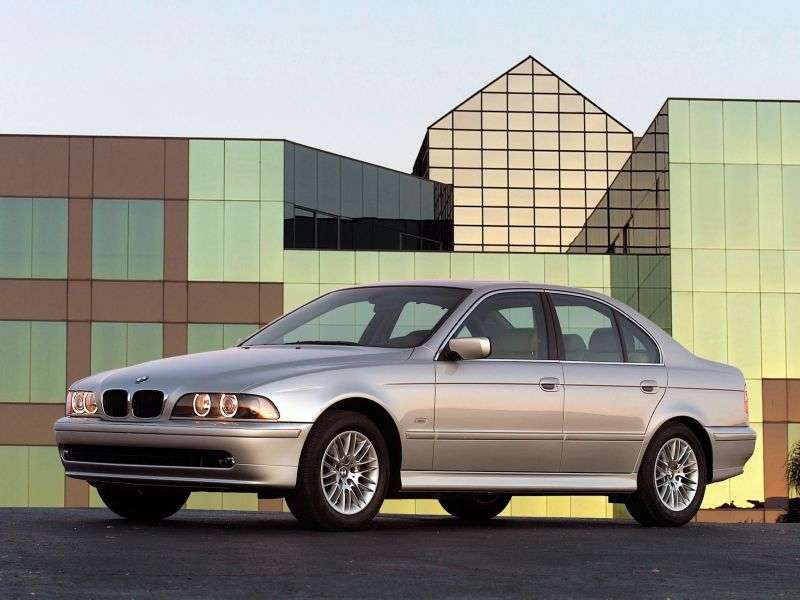 BMW 5 Series E39 [Restyling] 530d MT Sedan (2000–2003)