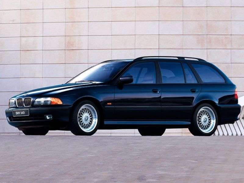 BMW Seria 5 E39Touring Estate 540i MT (1998 2000)