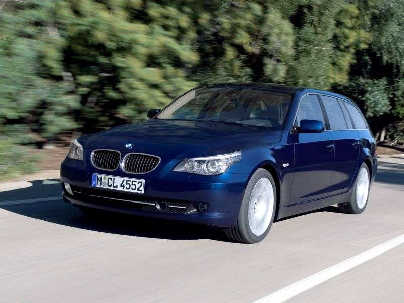 BMW serii 5 E60 / E61 [zmiana stylizacji] Touring kombi 525i MT (2007 2010)