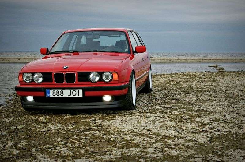 BMW Seria 5 E34Touring Estate 520i MT (1991 1992)