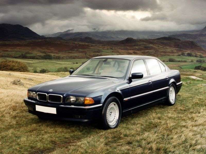 BMW Seria 7 E38 sedan 735i MT (1996 1998)