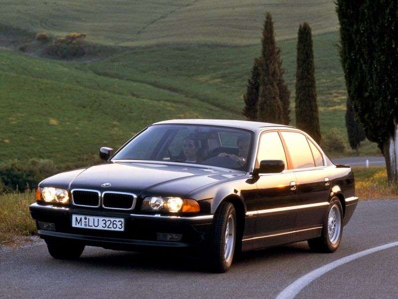 BMW Seria 7 E38 sedan 725tds MT (1996 1998)