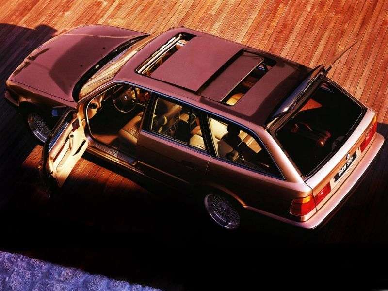BMW 5 Series E34Touring Wagon 520i AT (1991–1992)
