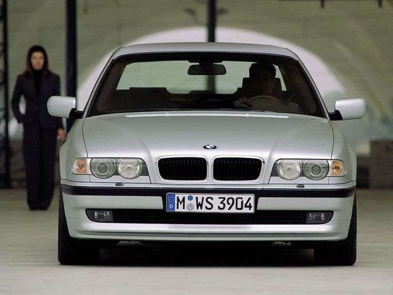 BMW 7 Series E38 [restyling] AT 740i Sedan (1998–2001)