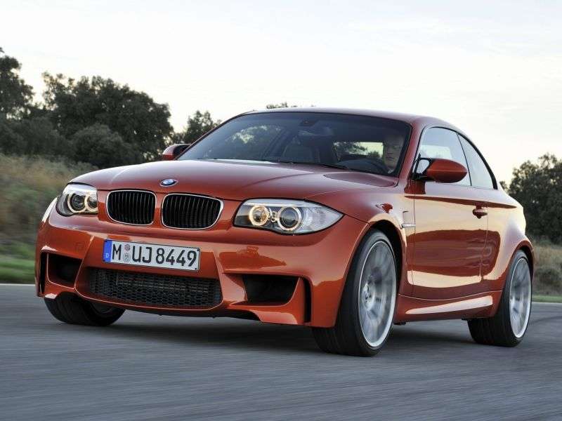 BMW serii M E81 / E82 / E87 / E88 1 seria coupe 3.0 MT Base (2010 2012)