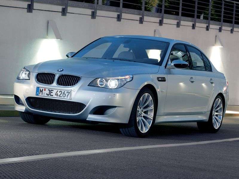 BMW serii M E60 / E61 5 sedan serii 5.0 AT (2005 2010)