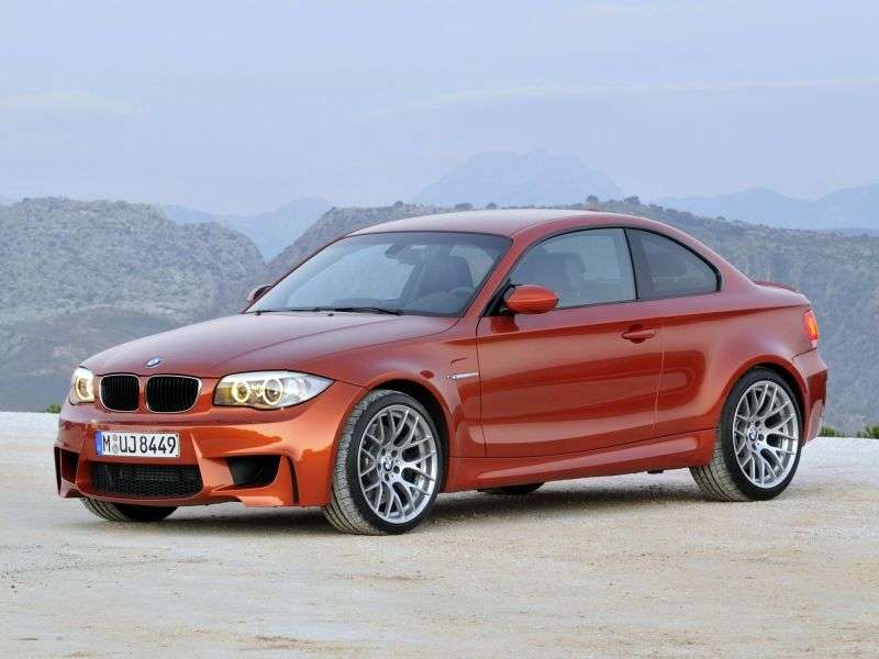 BMW serii M E81 / E82 / E87 / E88 1 seria coupe 3.0 MT Base (2010 2012)