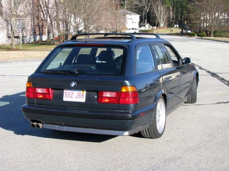 BMW M Series E34 5 Series Universal 3.8 MT (1992–1994)