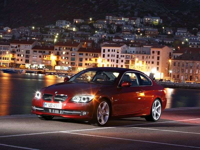 BMW serii 3 E90 / E91 / E92 / E93 [zmiana stylizacji] Coupe 325i xDrive MT Base (2010 obecnie)