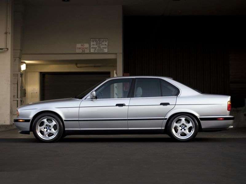 BMW M Series E34 5 Series 3.8 MT (1992–1995)