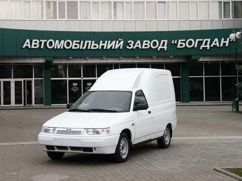 Bogdan 2310 1st generation van 1.6 MT 23101 31 (2010–2012)