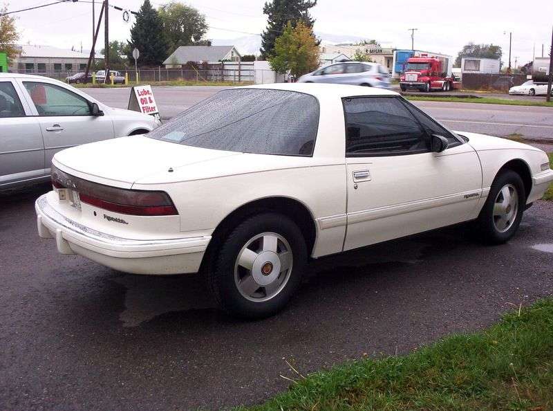 Buick Reatta 1st generation coupe 3.8 AT (1988–1991)