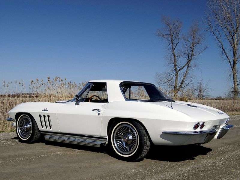 Chevrolet Corvette C2 [2nd restyling] Sting Ray roadster 5.4 3Syncro Mesh (1965–1965)