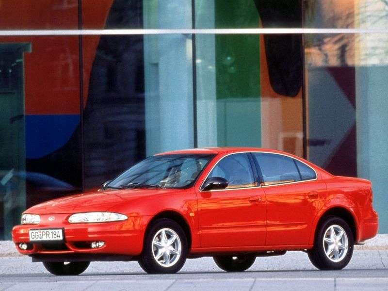 Chevrolet Alero sedan 1.generacji 2.4 MT (1999 2004)