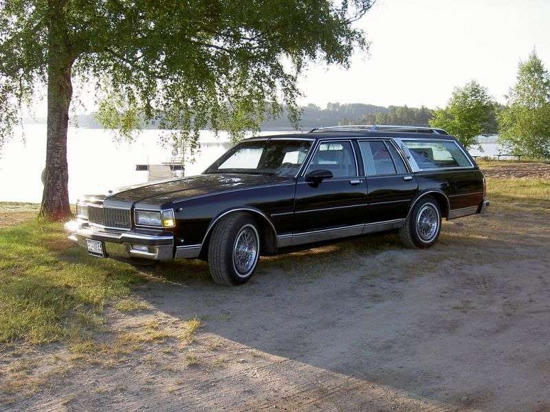 Chevrolet Caprice 3rd generation [2nd restyling] station wagon 5.0 4AT (1986–1986)