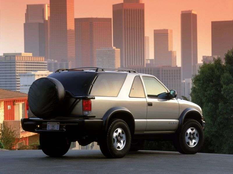 Chevrolet Blazer 3 drzwiowy SUV czwartej generacji [zmiana stylizacji]. 4.3 MT AWD (1997 2005)